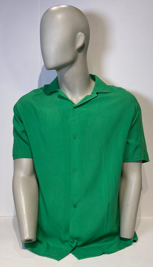 قميص أخضر بكم قصير كلاسيك